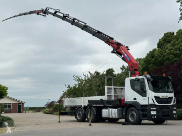 Camion grue Iveco