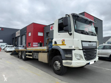 Camion porte engins DAF