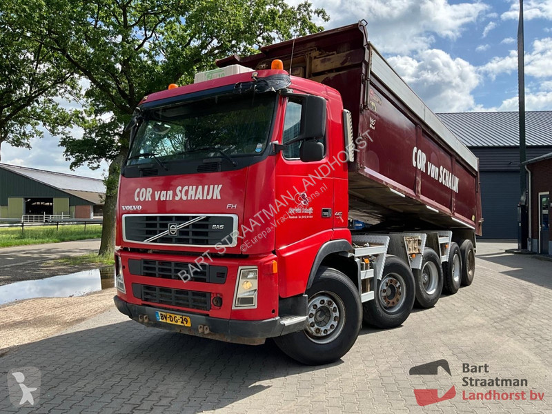 Kamion Volvo 440 10x4 Euro 5 geisoleerde asfalt...
