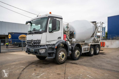 Camion béton toupie / Malaxeur Mercedes