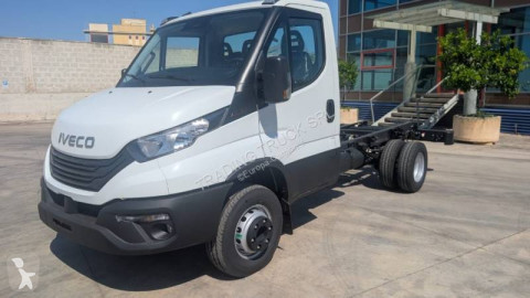 Camion châssis Iveco neuf
