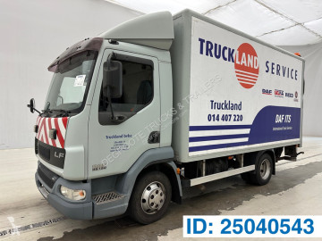 Camion fourgon DAF