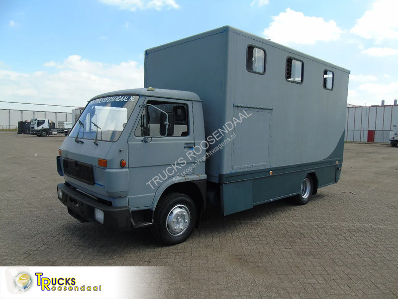Kamion MAN 150 + 2-3 HORSES + MANUAL