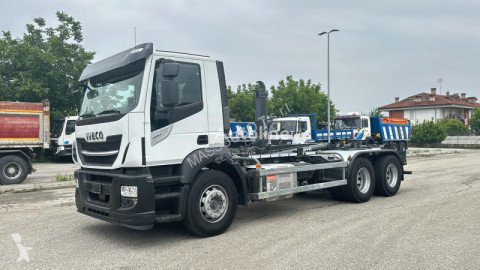 Camion polybenne Iveco