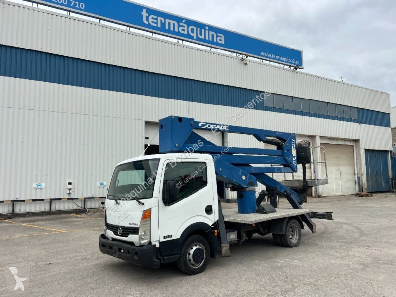 Camion Nissan CABSTAR 35.11