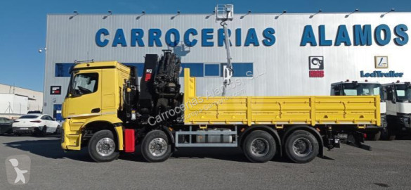 Camion plateau standard Mercedes neuf