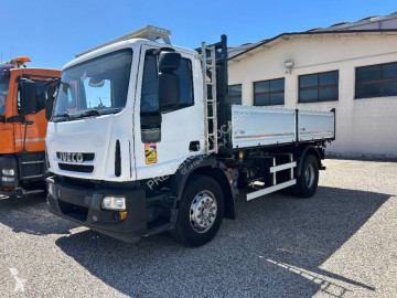 Camion tri-benne Iveco