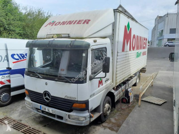 Camion Mercedes Atego 918