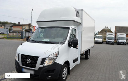 NissanNV400
