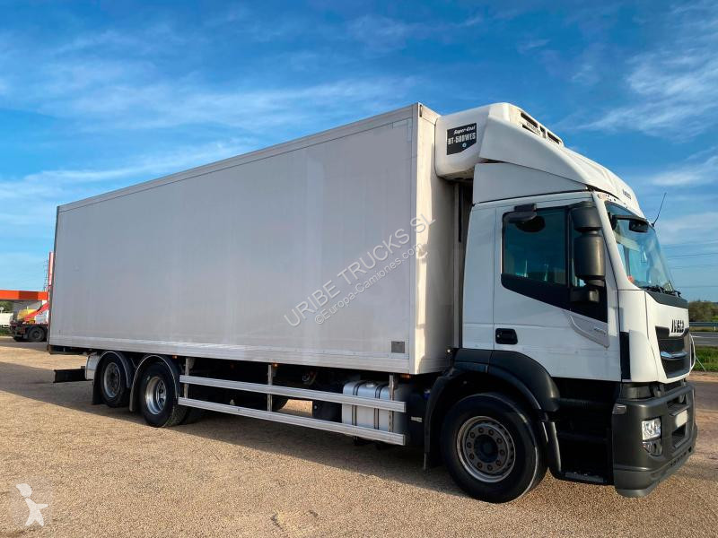 Camión Iveco AD 260 S 36 Y/PS