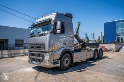 Camion polybenne Volvo