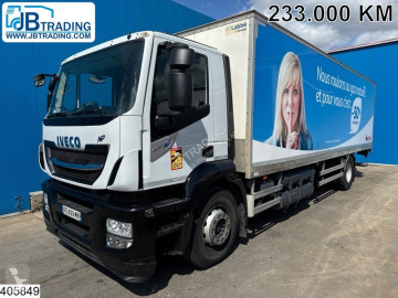 Camion fourgon Iveco