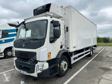 Camion frigo Volvo