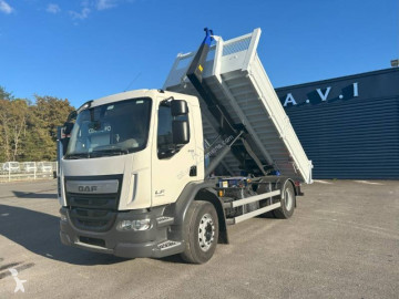 Camion polybenne DAF