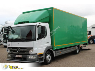 Camion fourgon Mercedes