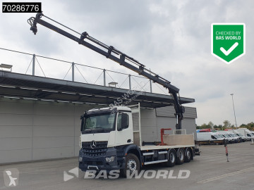 Camion grue Mercedes