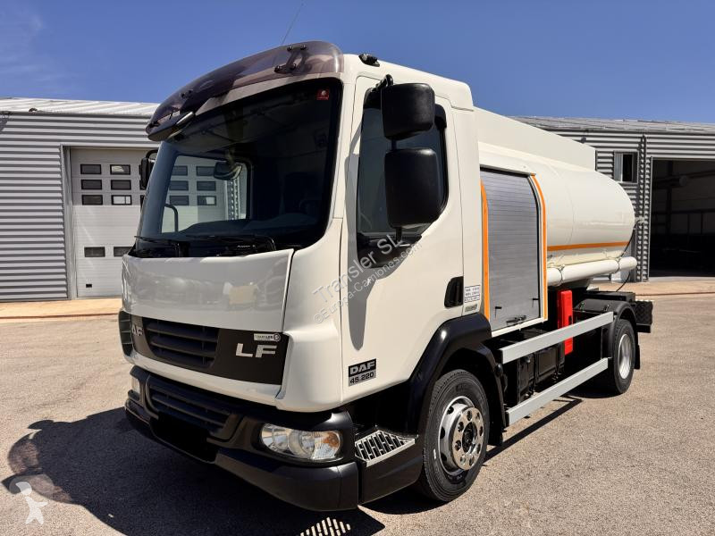 Camion DAF FA 45220