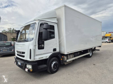 Camion fourgon Iveco