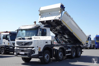 Camion benne Volvo