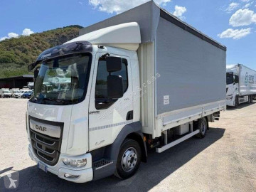 Camión tautliner (lonas correderas) DAF