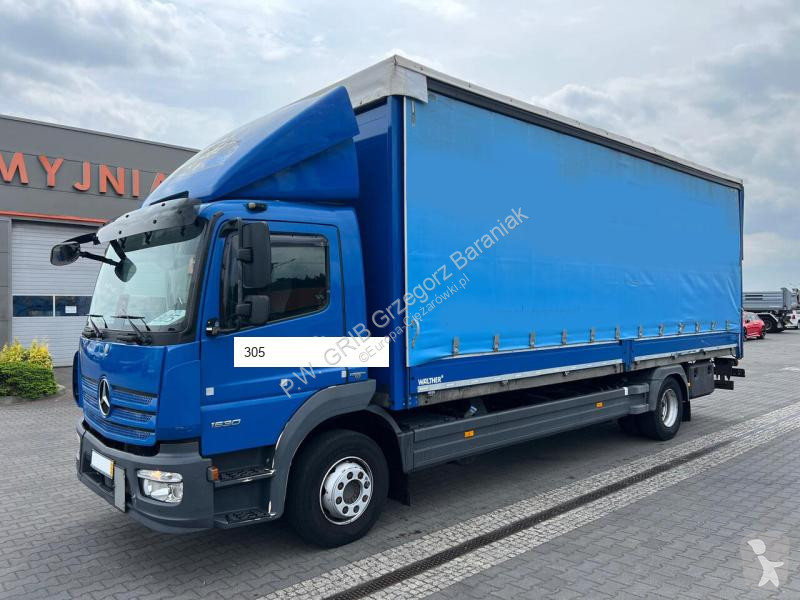 Camion Mercedes 1530 CURTAIN PLANE+LIFT 1.HAND