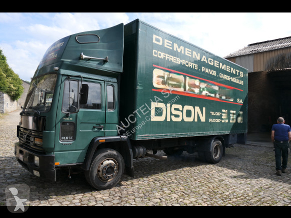 Camion Volvo FL6-140
