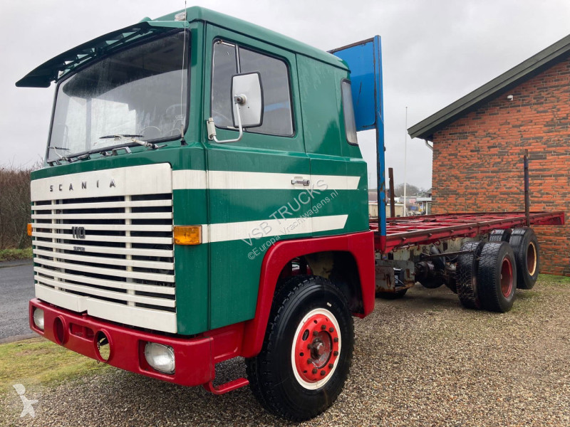 Camion Scania LB110