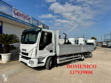 Camión plataforma Iveco