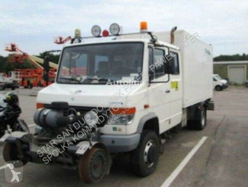 Camion fourgon Mercedes