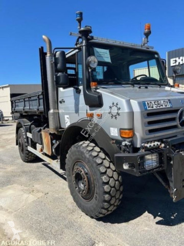 Camion benne Mercedes