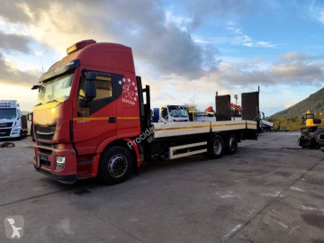 Camion porte engins Iveco