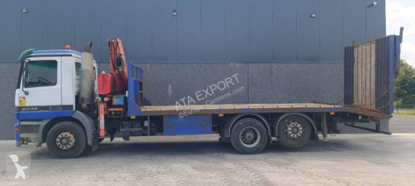 Camion plateau standard Mercedes