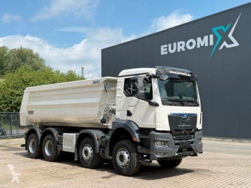 Camion benne MAN