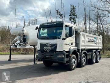Camion benne MAN
