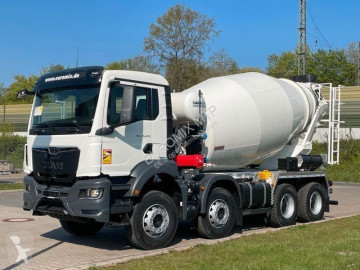 Camion béton MAN