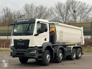 Camion benne MAN