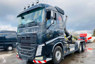Kamion nosič kontejnerů Volvo