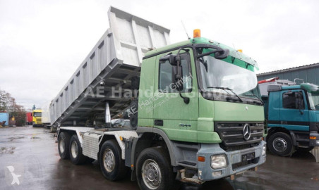 Camião Mercedes Actros 3244