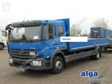 Lastbil platta Mercedes
