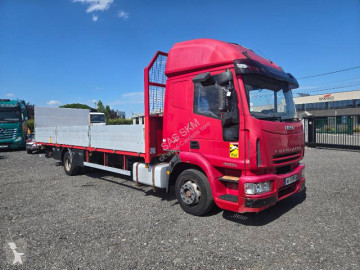 Camion plateau Iveco