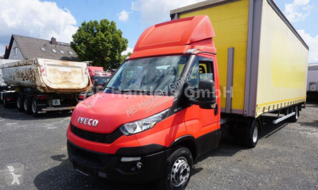 Tractora semi tautliner (lonas correderas) Iveco