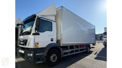 Camion fourgon MAN