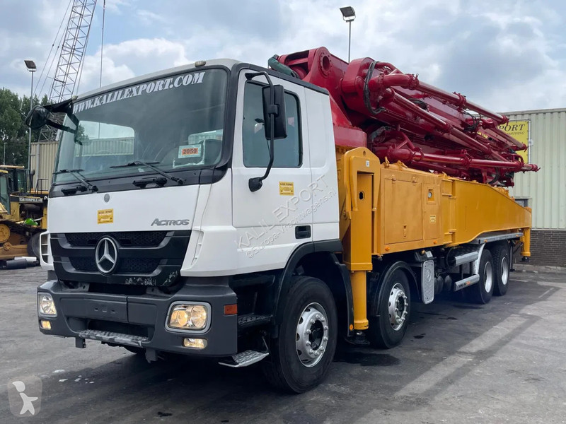 Camion Mercedes 4141 MP3 Concrete Pump 52...