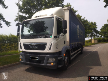 Camion fourgon MAN