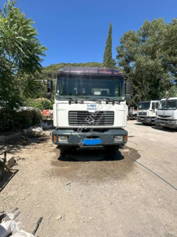 Camion bi-benne MAN