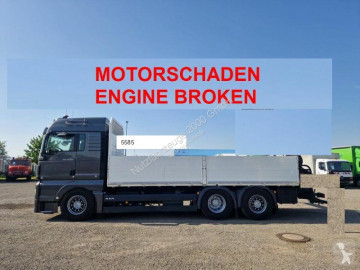 Camion plateau MAN