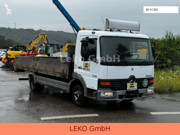 Camion plateau Mercedes