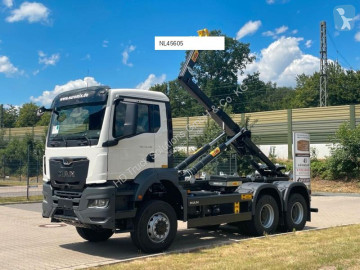 Camion polybenne MAN neuf