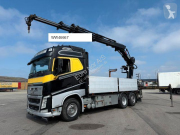 Camion plateau Volvo