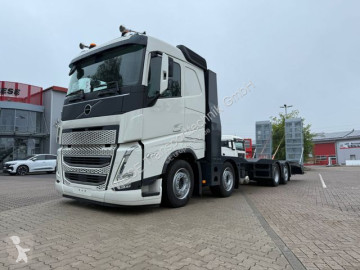 Camion porte engins Volvo neuf
